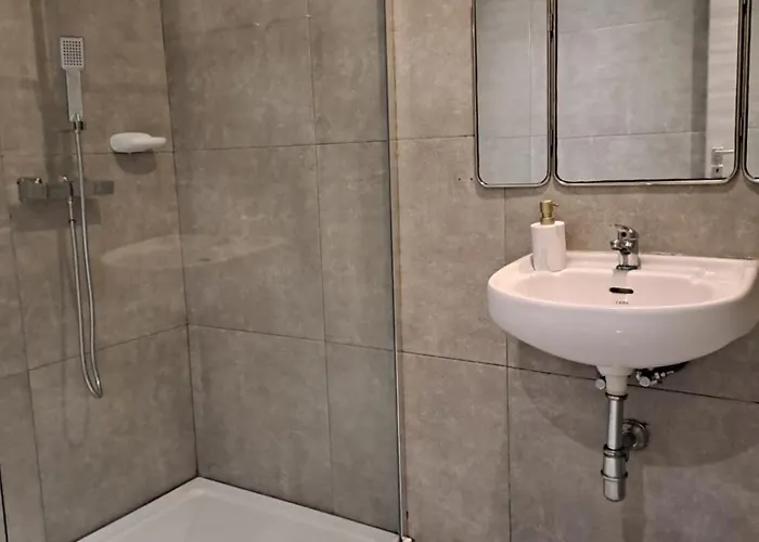 بيت للعطل St Julians Spacious سانت جوليان