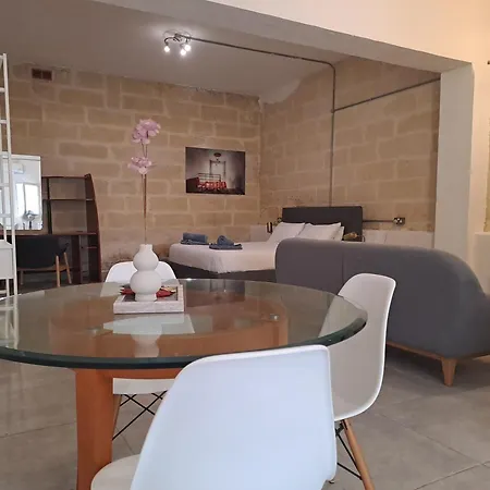 St Julians Spacious *